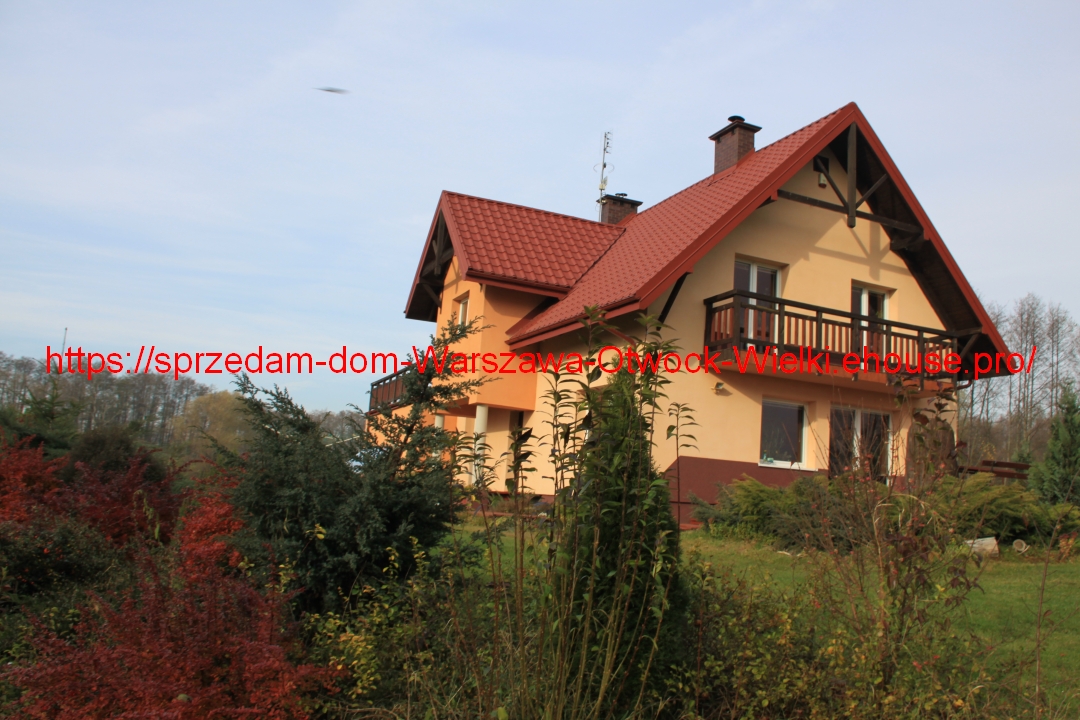 Haus zu verkaufen Warschau (32 km) auf einem phänomenalen Grundstück in der NATURA-2000-Pufferzone, am Hang, mit einem 16 Jahre alten Garten